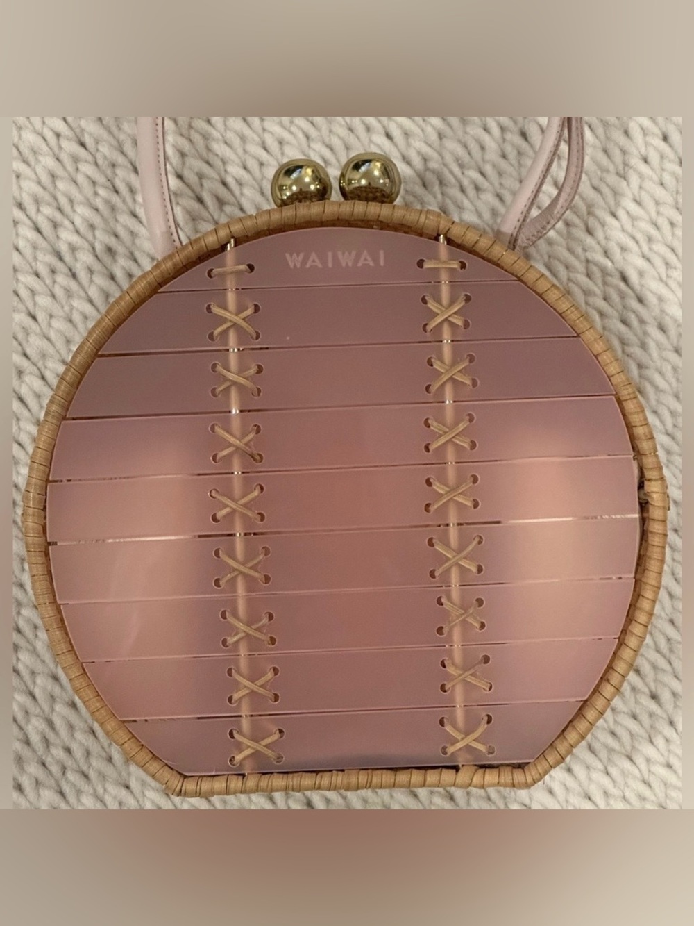 WAI WAI RIO PURSE. JABUTICABA SERIES GOLD & PINK ACRYLIC BAG. NEW with dust bag